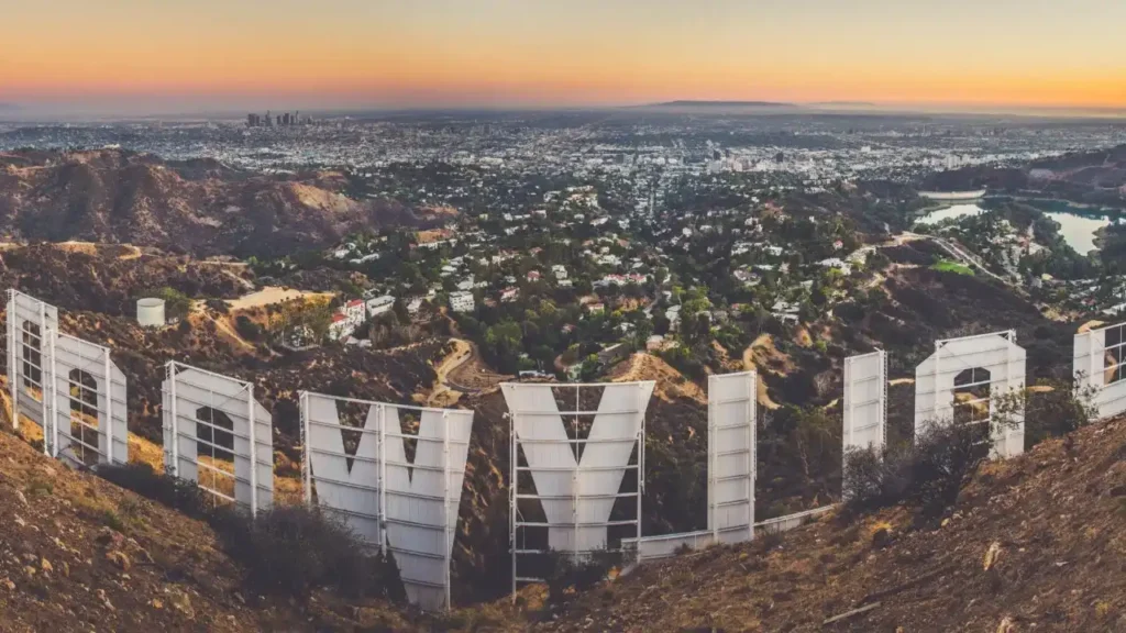 Hollywood Sign And Cityscape 202